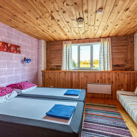 Oitme Hostel אכסניה *